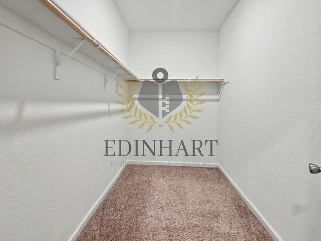 Building Photo - 7198 E Normal Ave