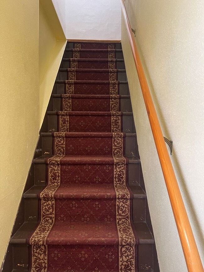 Building Photo - Click the “Apply Now” button or email wapmrentals@gmail.com for a prompt response.