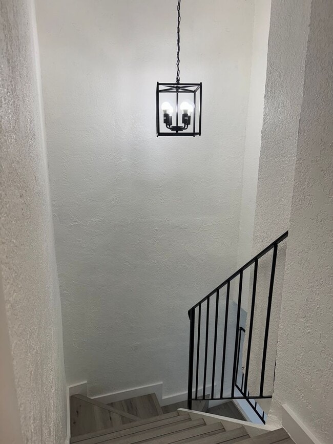 Building Photo - AVAILABLE NOW For Rent 2BD/2.5BA FULLY REN...
