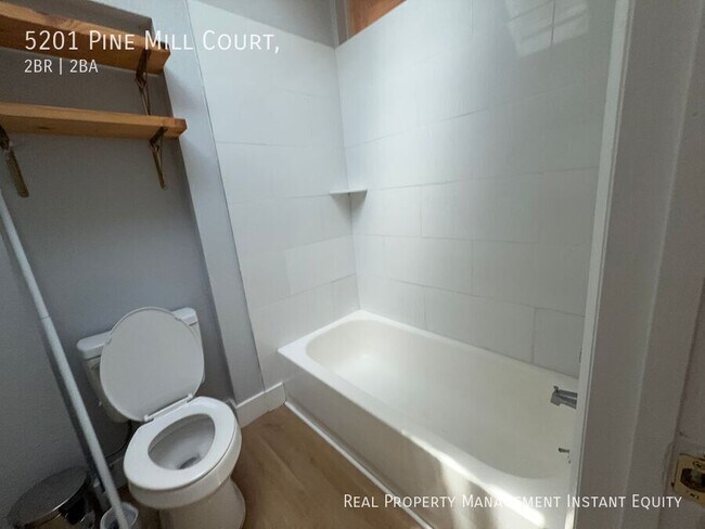 Building Photo - 5201 Pine Mill Ct