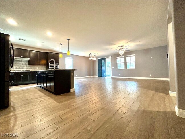 Building Photo - 2927 Ventana Ridge Ave