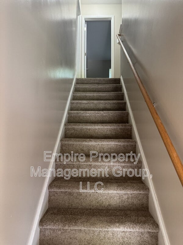 Building Photo - 209 Sunday Silence Ln