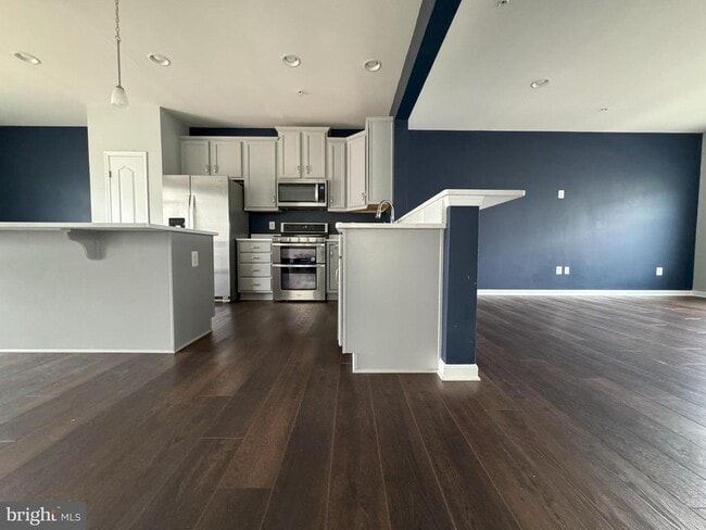 Building Photo - 9067 Fox Stream Way