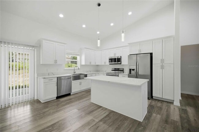 Building Photo - 13765 SW 81 Cir