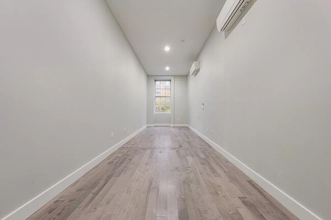 Building Photo - 20 Saint Marks Place