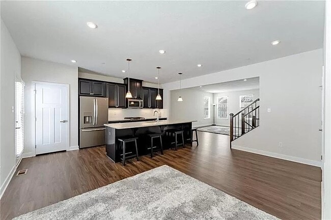 Building Photo - 191 Moyer Hill Dr