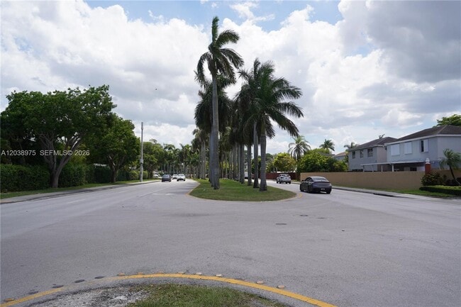 Building Photo - 9132 SW 148th Ct