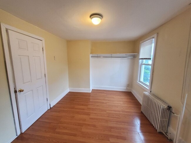 Building Photo - 38 Division St