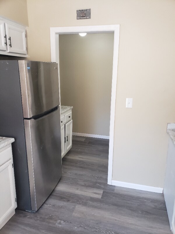 Building Photo - 6586 Liberty Bell Dr