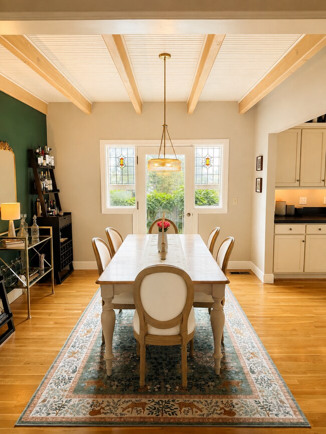 Building Photo - Elegant French Country Home with Lake Washington & Mount Rainier Views