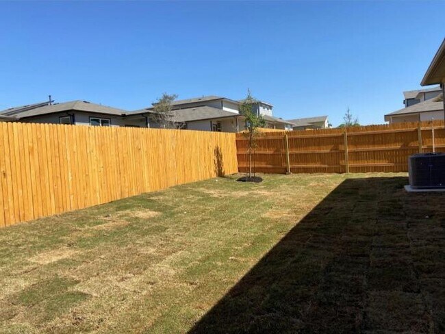 Building Photo - 13704 Zuhause Dr
