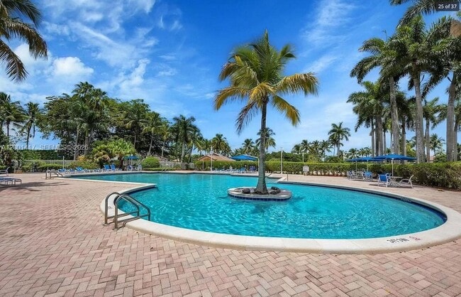 Building Photo - 781 NW 170th Terrace