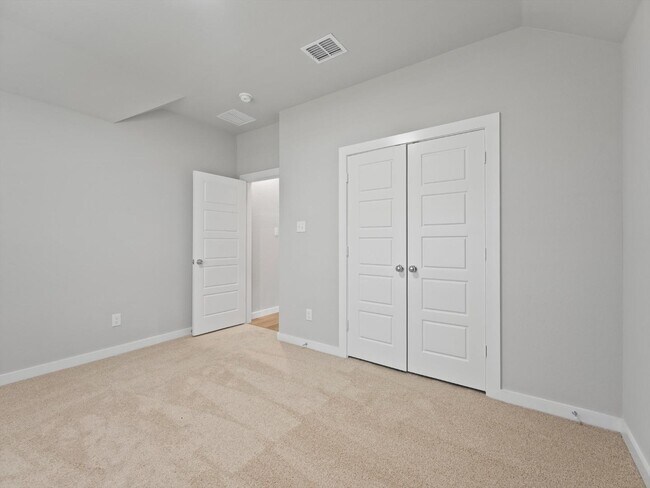 Building Photo - 564 Moonrise St