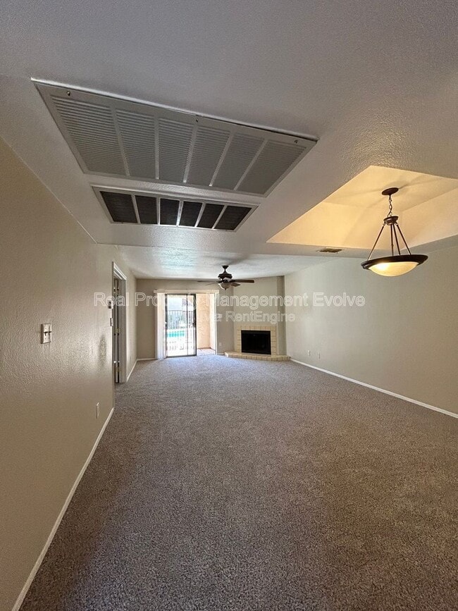 Building Photo - 9465 N 92nd St