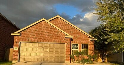 Building Photo - 14914 Darbydale Dr