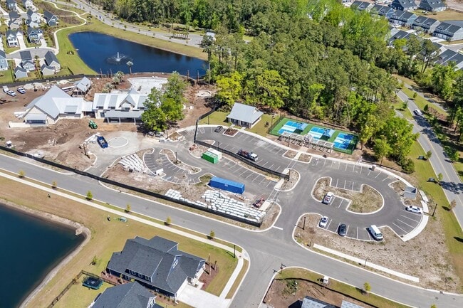 Building Photo - 2600 Elowen Ln