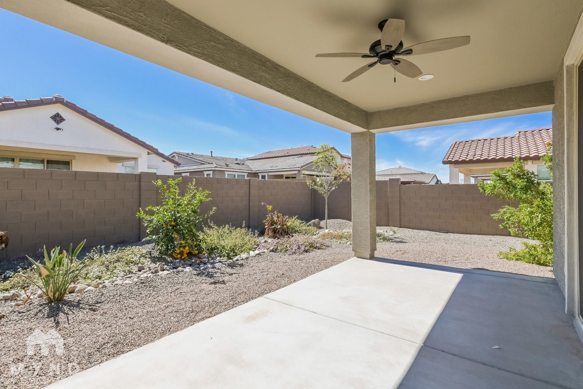 Building Photo - 20887 E Swan Dr