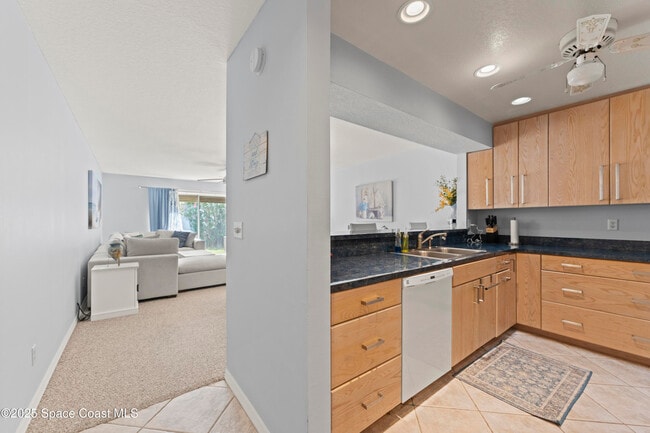 Building Photo - 135 Escambia Ln