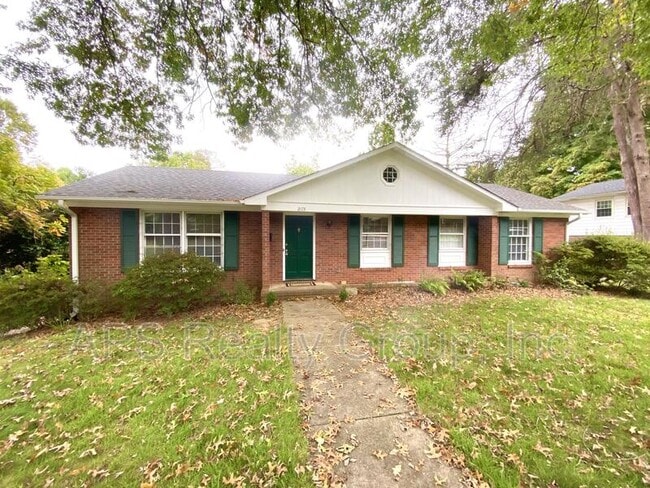 Primary Photo - 2173 New Castle Dr