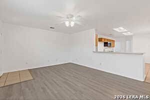 Building Photo - 3045 Pine Valley Dr