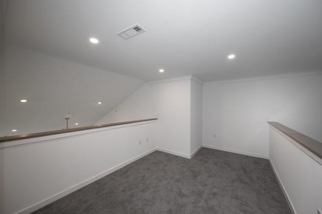 Building Photo - 119 Searing Ave