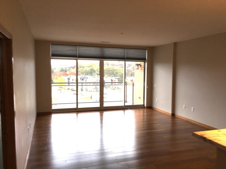 Building Photo - 625 N Segoe Rd