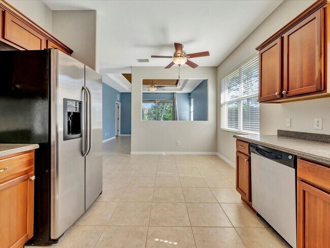 Building Photo - Pristine 4 bed/ 2 bath Annual Rental in Stoneybrook of Venice