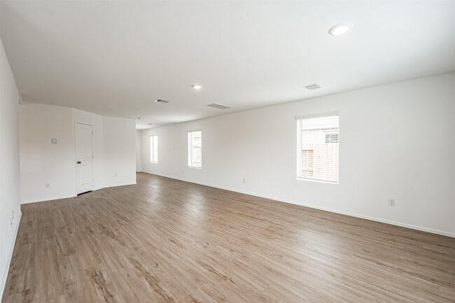 Building Photo - 4138 Zavala Ml St