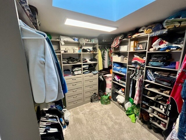 Building Photo - 3700 N Hermitage Ave