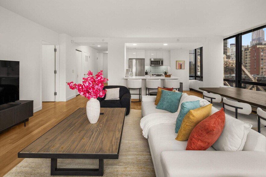 Building Photo - 1113 York Ave