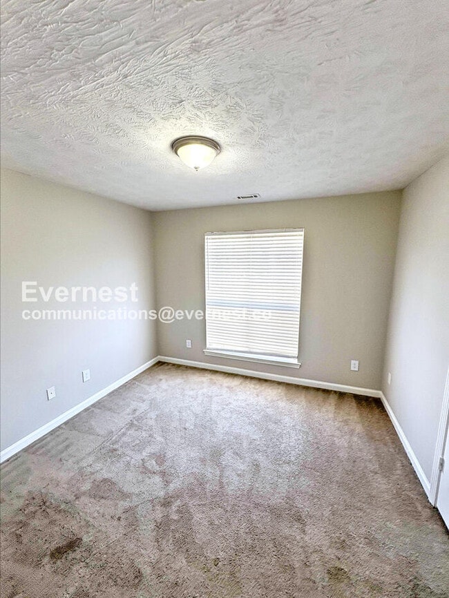 Building Photo - 7011 Regency Ln