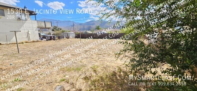 Building Photo - 1530 E Jacinto View Rd