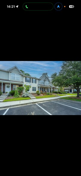 Building Photo - 444 Doane Way