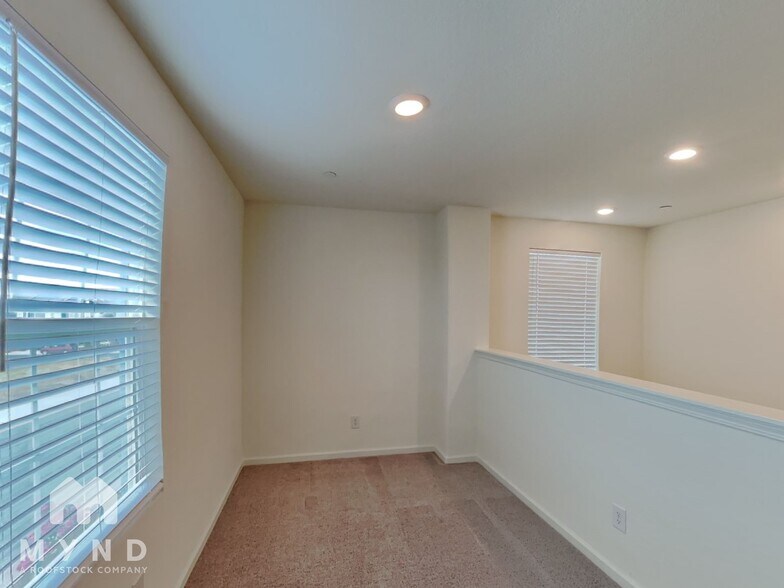 Building Photo - 8207 C Lopez Jr Wy