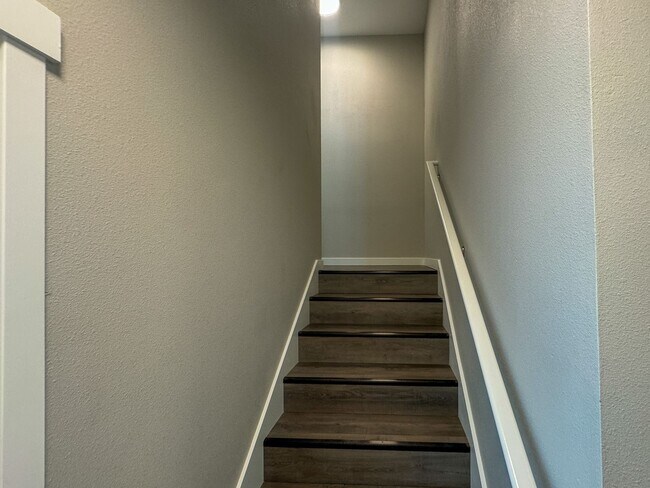 Building Photo - SAW3781