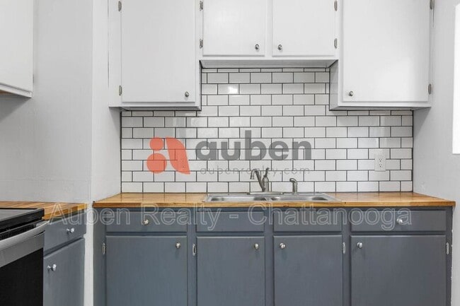 Building Photo - 4508 Balcomb St