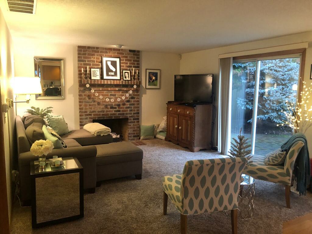 Great room fireplace - 11405 SW Paulina Drive