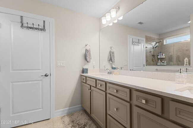 Building Photo - 27 Flintlock Ln
