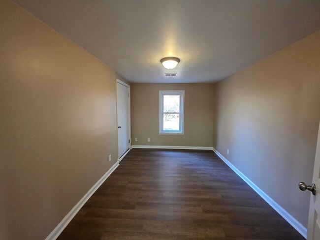 Building Photo - $250 OFF Move In Special!