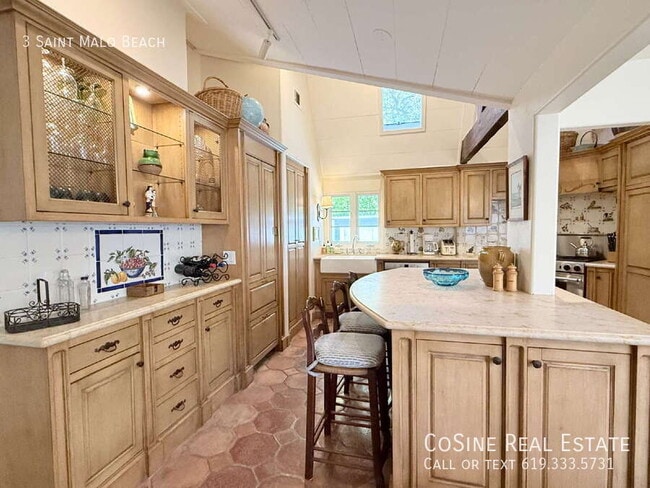 Building Photo - 3 St Malo Beach