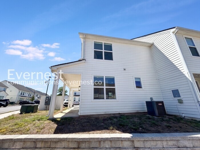 Building Photo - 200 Jeffries Wy