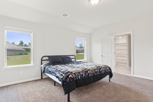 Building Photo - 772 Gold Finch Way