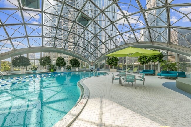 Building Photo - 400 E Randolph St