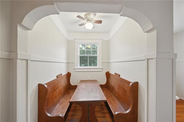 Cozy breakfast nook - 8139 Cohn St