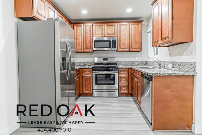 Building Photo - 505 E Rialto Ave