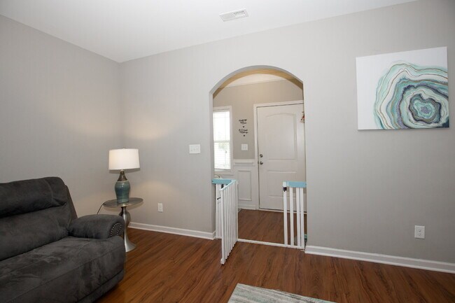 Building Photo - 3028 Helmsman Dr