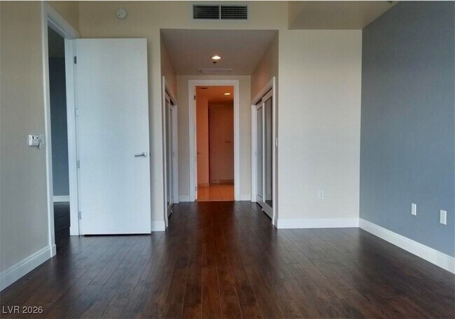 Building Photo - 4575 Dean Martin Dr