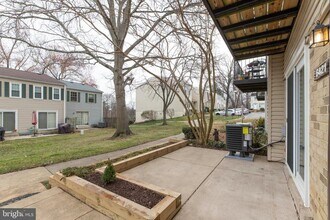 Building Photo - 6421 Birch Leaf Ct