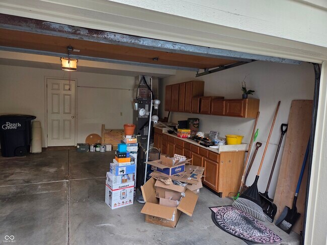 Building Photo - 1012 Grovewood Dr