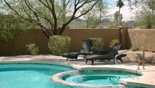 Building Photo - 3 bedroom 2 Bathroom Rancho Verde Del Rio ...